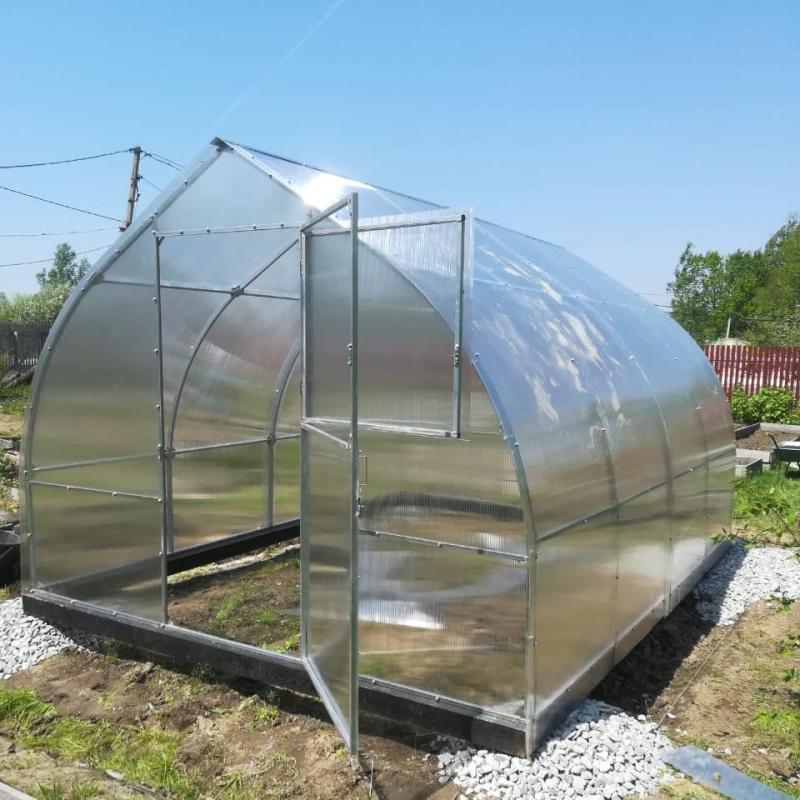 Сборка теплицы формой Капелька специалистами Мой-Дом27 | Хабаровск Сборка теплицы формой Капелька | Мой-Дом27 | Монтаж теплицы за 5-6 часов без хлопот. <b>ПРИВЕЗЕМ-СОБЕРЕМ.</b> От вас только принять работу!<br>
 <br>
 <b>Гарантия</b> - 12 месяцев от нашего магазина. <br>
 По окончании работ выдается акт выполненных работ с прописанной гарантией.<br>