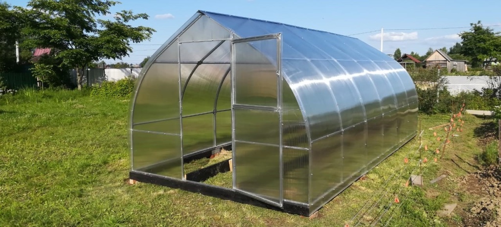 Теплица Капелька