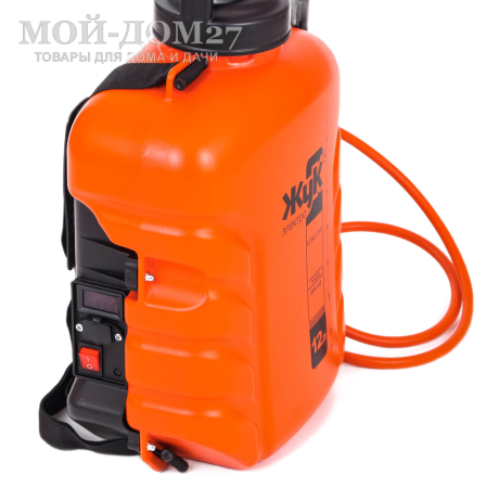 Аккумуляторный ранцевый опрыскиватель 12 л. ЖУК | Мой-Дом27 | Объем бака: 12 л.<br>
 Среднее время непрерывной работы: до 4 ч непрерывной работы<br>
 Удлиненный шланг брандспойта опрыскивателя - 1.5 метра<br>
 Дальность разбрызгивания: 0,5-2,5 м.<br>
Максимальное давление: 5,5 бар<br>
 Максимальный расход жидкости: 3,1 л/мин<br>
 Тип АКБ: кислотно-свинцовый<br>