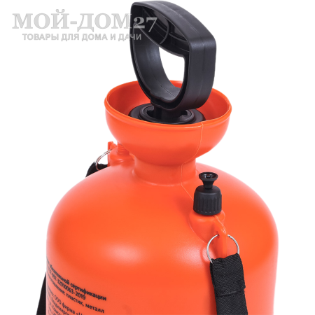 Опрыскиватель пневматический 10 л. ЖУК классик (ОП-207) | Мой-Дом27 | Объем бака: 10 л.<br>
 Диаметр заливной горловины: 100 мм<br>
 Тип брандспойта:Телескопический 650-970 мм<br>
 Рабочее давление: 2-3 атм<br>
 Расход рабочей жидкости 0,6-0,8 л/мин<br>
Регулировка распыла: от струи до тумана