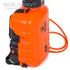 Аккумуляторный ранцевый опрыскиватель 12 л. ЖУК | Мой-Дом27 | Объем бака: 12 л.<br>
 Среднее время непрерывной работы: до 4 ч непрерывной работы<br>
 Удлиненный шланг брандспойта опрыскивателя - 1.5 метра<br>
 Дальность разбрызгивания: 0,5-2,5 м.<br>
Максимальное давление: 5,5 бар<br>
 Максимальный расход жидкости: 3,1 л/мин<br>
 Тип АКБ: кислотно-свинцовый<br>