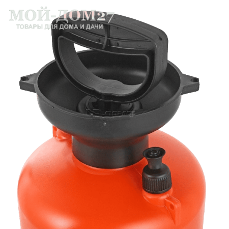 Опрыскиватель пневматический 9 л. ЖУК классик (ОП-209) | Мой-Дом27 | Объем бака:9 л.<br>
 Диаметр заливной горловины: 100 мм<br>
 Тип брандспойта:Телескопический 650-970 мм<br>
 Рабочее давление: 2-3 атм<br>
 Расход рабочей жидкости 0,6-0,8 л/мин<br>
Регулировка распыла: от струи до тумана