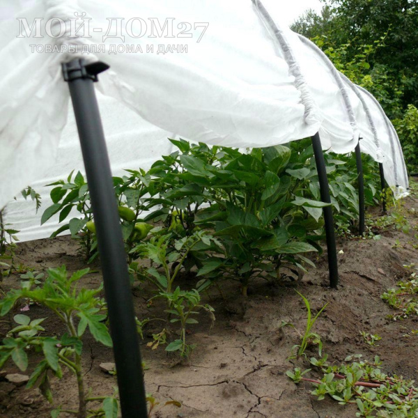 Готовый парник 4,5 метра | Мой-Дом27 | Длина парника 4,5 метра. Срок службы 7 лет
Парник состоит из гибких и прочных пластиковых труб и нетканого укрывного материала. Укрывной материал Raifenhauser, плотность 35г/м2 в него уже вшиты дуги, т.е. для использования необходимо будет только забить в землю колышки, раздвинуть дуги и одеть их на колышки - парник готов к использованию.