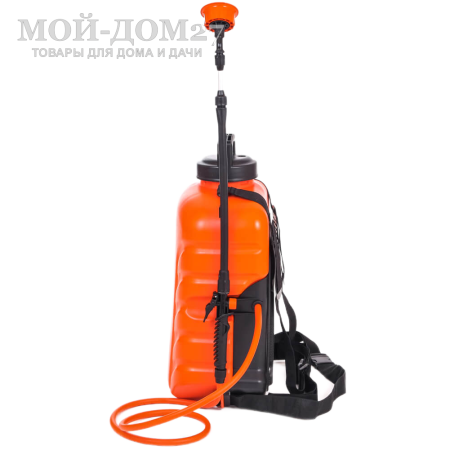 Аккумуляторный ранцевый опрыскиватель 16 л. ЖУК | Мой-Дом27 | Объем бака: 16 л.<br>
 Среднее время непрерывной работы: до 4 ч непрерывной работы<br>
 Удлиненный шланг брандспойта опрыскивателя - 1.5 метра<br>
 Дальность разбрызгивания: 0,5-2,5 м.<br>
 Максимальное давление: 5,5 бар<br>
 Максимальный расход жидкости: 3,1 л/мин<br>
 Тип АКБ: кислотно-свинцовый<br>